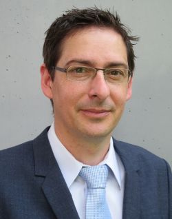 Prof. Dr. Bastian Blombach